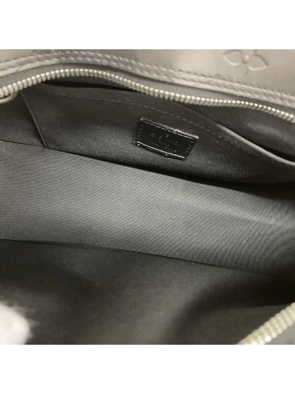 Louis Vuitton Handbag Monogram Matt Shelton Noir